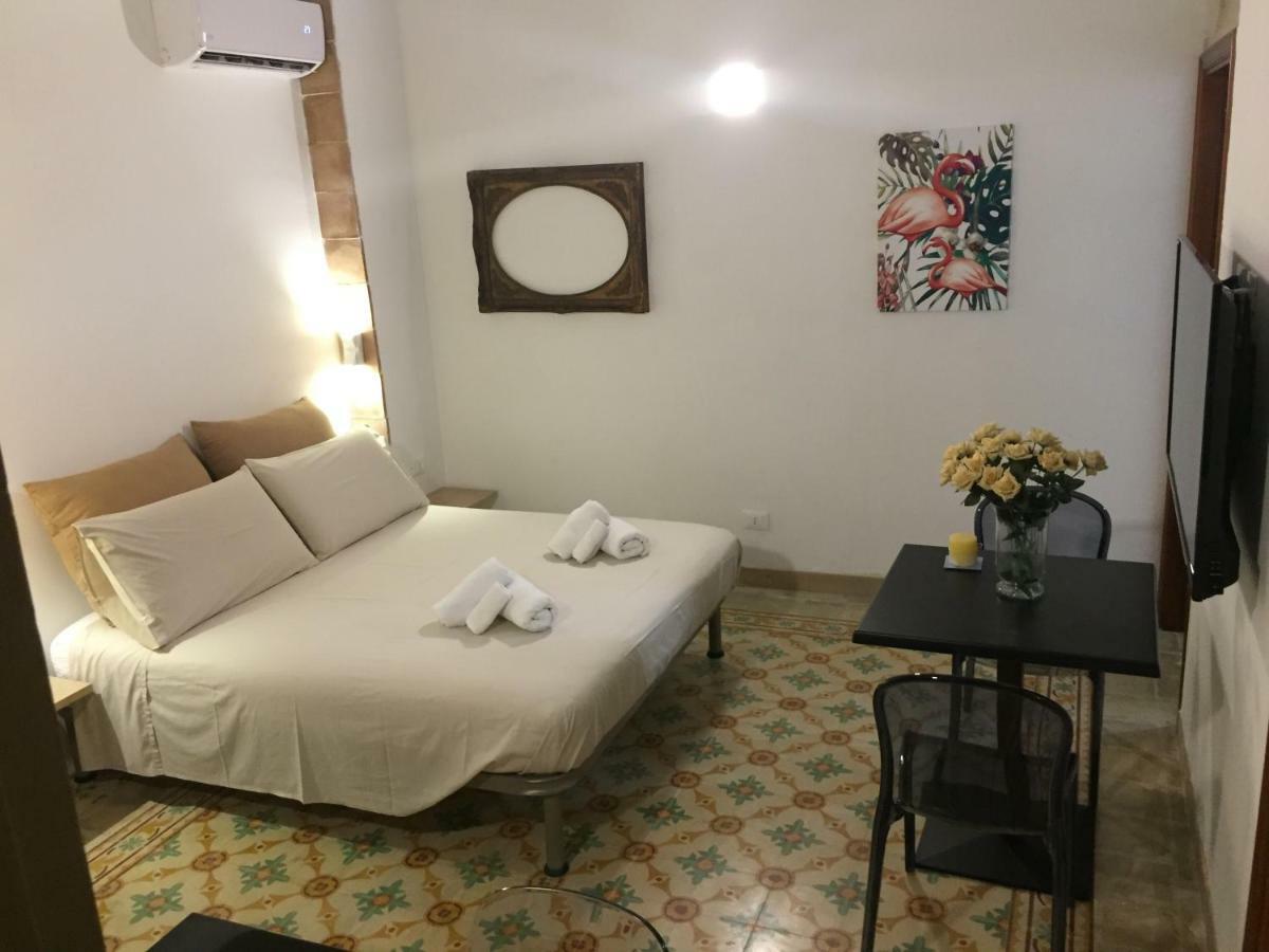 Al Civico 9 Apartment Trapani Bagian luar foto